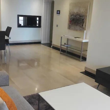 Apartment 103 - With & Gym *
